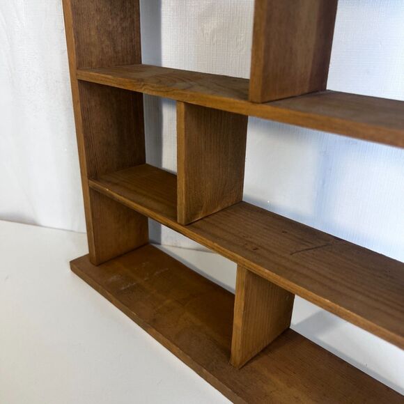 Vintage 1960s Wood Trinket Shelf House Shaped Wooden Knick Knack Smalls Display - Picture 4 of 9